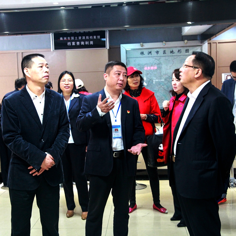 市委副书记雷绍业一行来我局调研党建和绩效考核工作