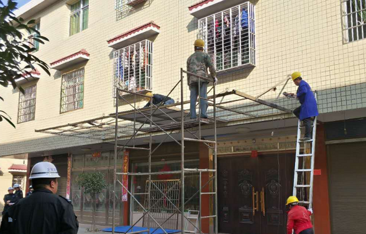 【活城区攻坚战】违建钢棚，见之就拆！
