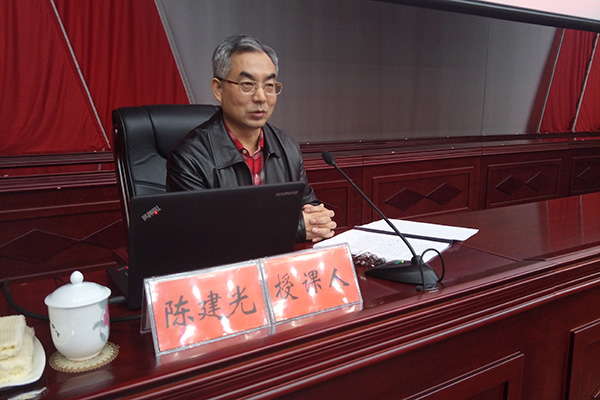 攸县举行学习贯彻“党的十九大精神”宣讲报告会