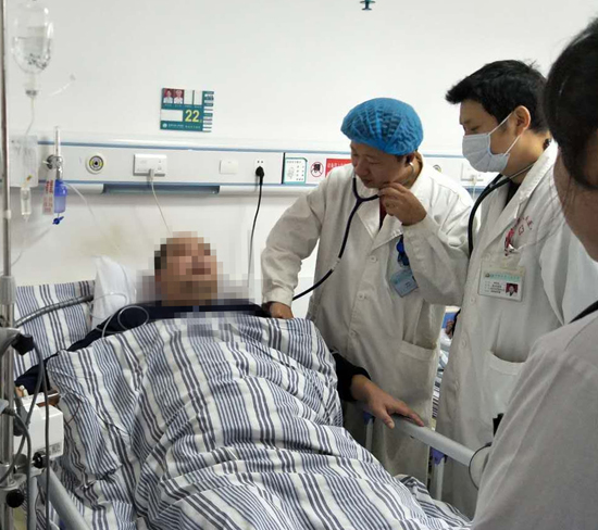 陪护母亲自己却突发心衰 医院开通绿色通道助其转危为安