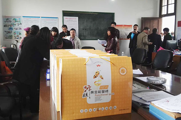 攸县:贫困户实现微心愿1.1万个