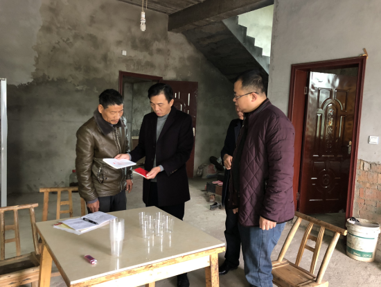 石亭镇：十九大精神进基层，脱贫致富信心足（图）