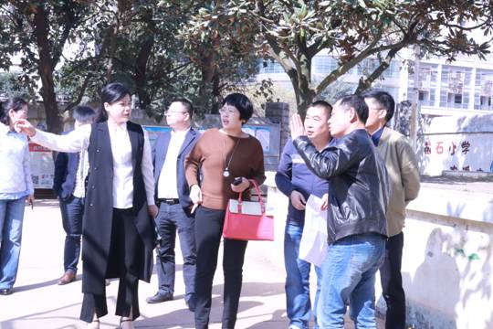 落实规划，落实责任，重点推进学校建设