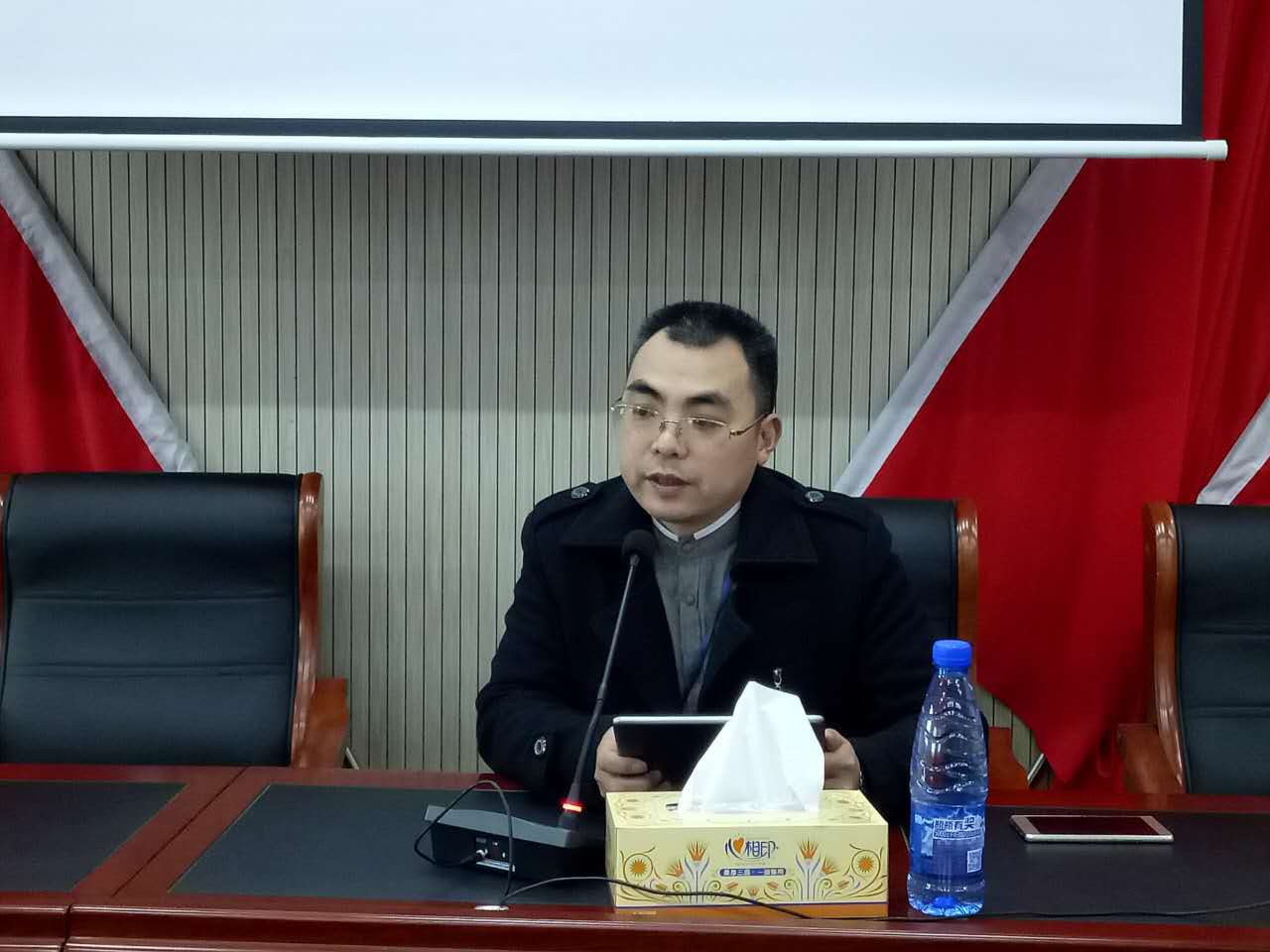 皇图岭镇开展农村服务平台配套软件培训会