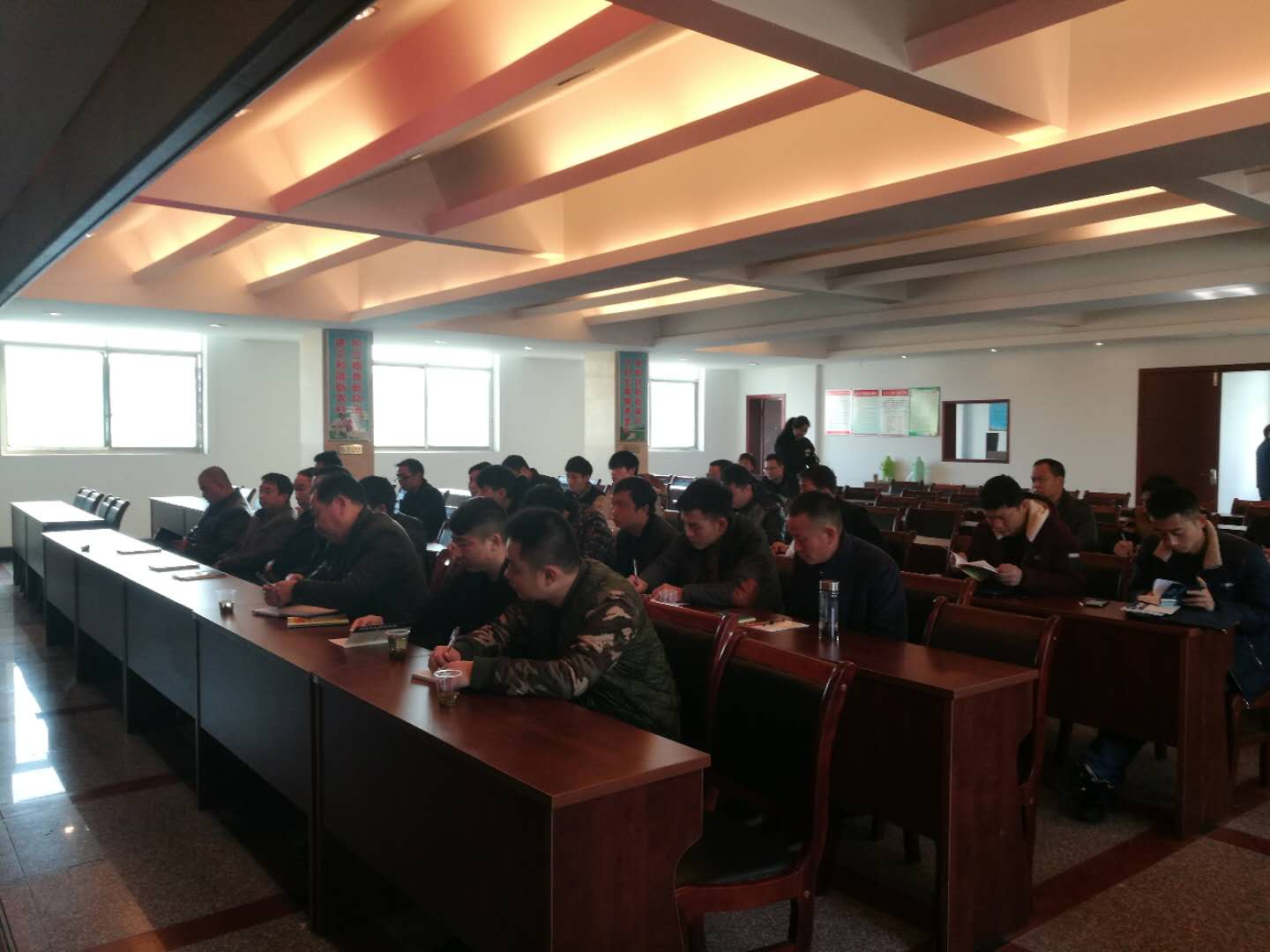 县煤炭产业服务中心 举办驻矿安监员培训班