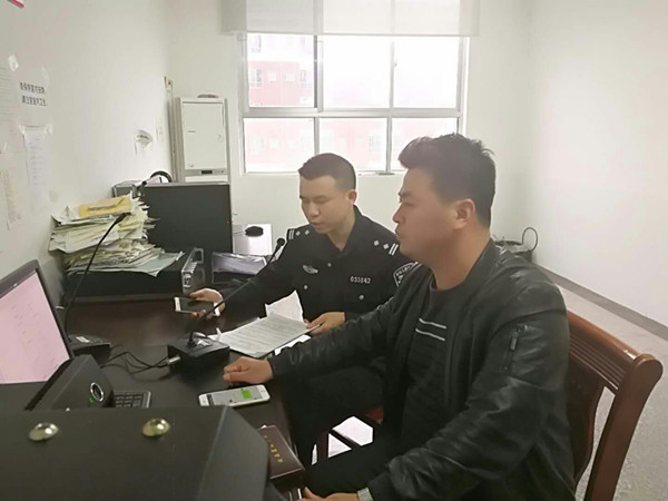 交警大队：支委副书记易前进走进震林中学开展交通安全知识讲座
