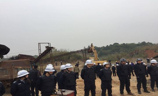 攸县多部门联合行动成功助拆 “洣水四桥”项目中违建砂石场