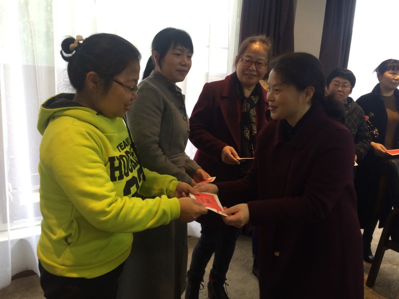 国家统计局株洲调查队五区住户辅助调查员年报会在芦淞区召开