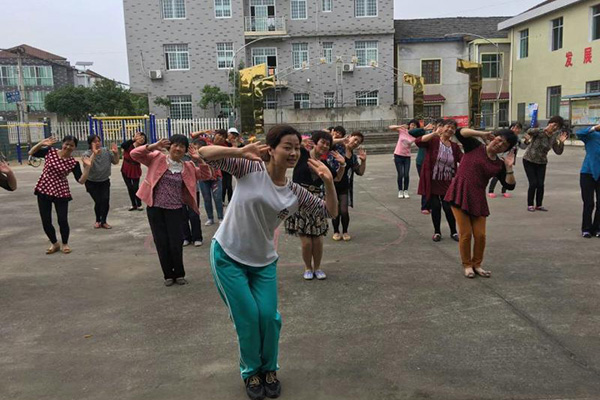 攸县千名文化辅导员下乡“种”文化