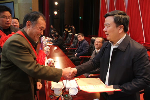 攸县召开老龄工作委员会和关心下一代工作委员会成立三十周年纪念大会