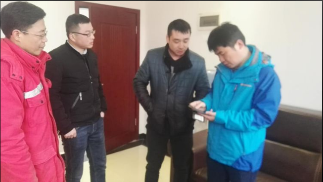 冰雪天,有了他们,我们才温暖安心 ——记天元区冰雪“保卫战”