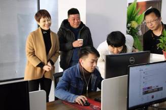 市人社局就业处处长罗芳一行实地考察芦淞区网络创业基地