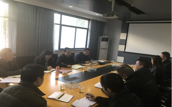 聚焦廉政风险点  咬耳扯袖敲警钟