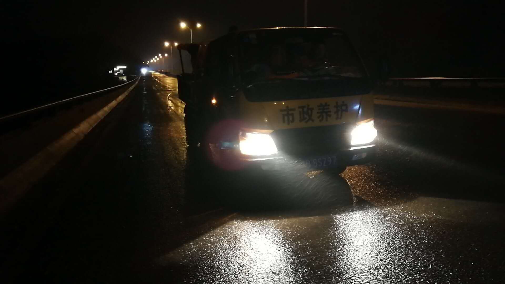 冰雪夜 株洲市市政工程维护处的不眠之夜