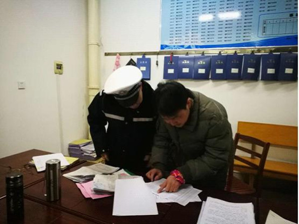 交警大队：深入客运企业开展安全大检查