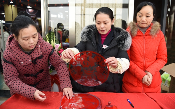 【新春走基层】我们的节日，我们的年