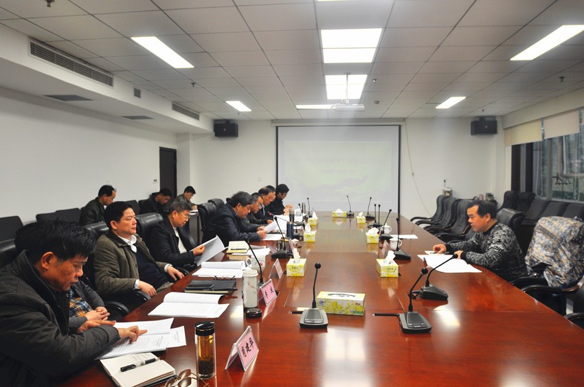 市国资委党委召开2017年度民主生活会