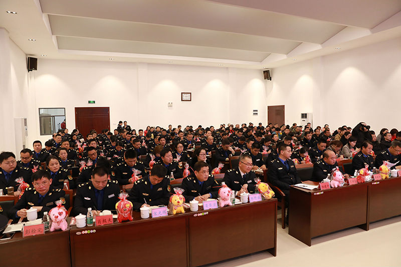新春上班第一天 城管课堂开课了