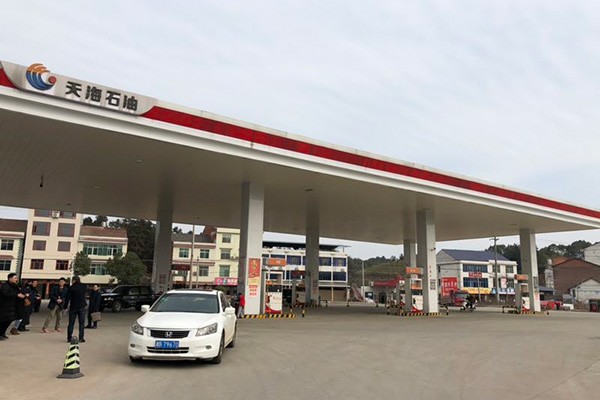 迎新春：攸县开展车辆检测和汽油计量检查行动
