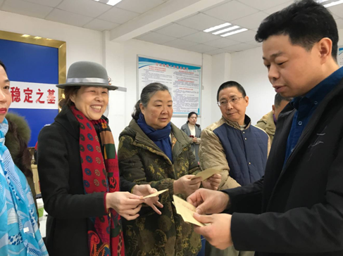 建设街道:倾关怀关爱之心,情系计生特殊家庭