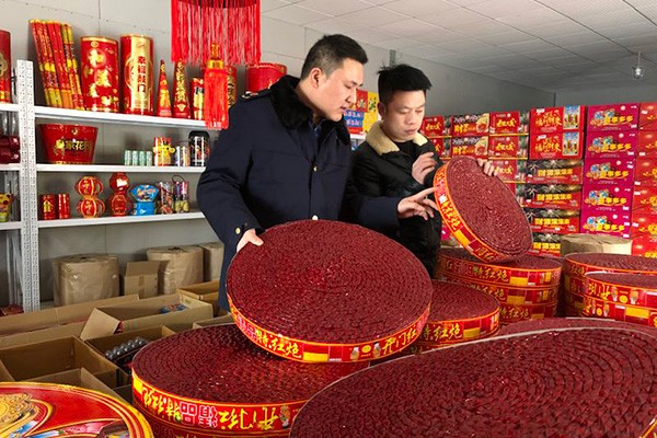 迎新春：我县开展特种设备安全检查