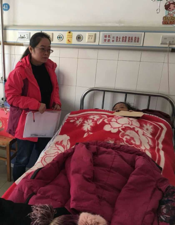 区民政局春节慰问特困群众