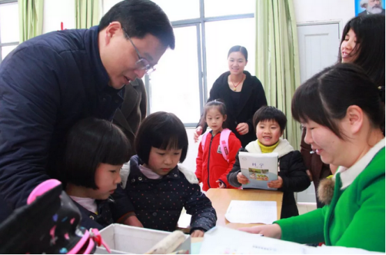 天元小学:红红火火迎新春,欢欢喜喜开学季