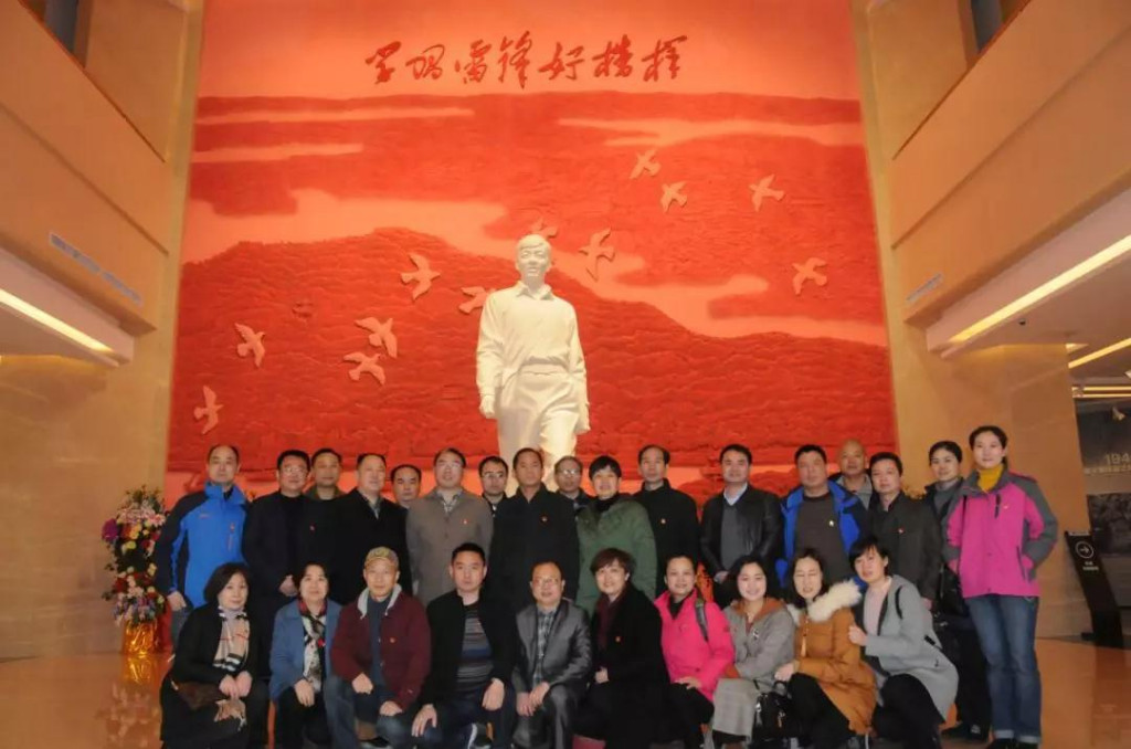 不忘初心，牢记使命！市环保局开展主题党日活动