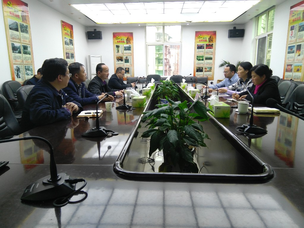 副区长段可文到董家塅街道调度综治工作