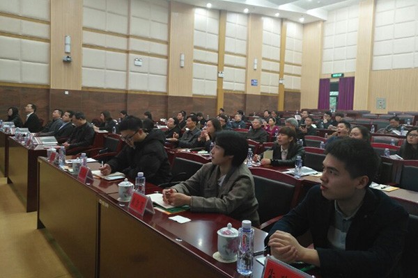 攸县积极推进企业上市工作 50多名企业主参加培训