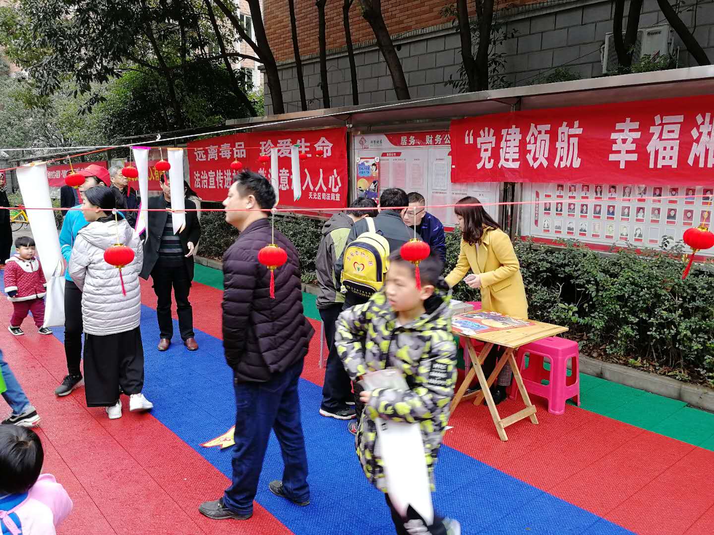区安监局积极开展"防毒反毒、人人有责"禁毒 宣传活动