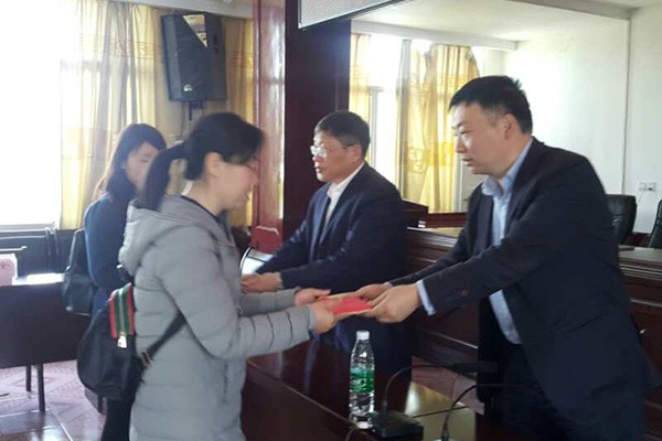 唐晓明、唐军全率帮扶队进点丫江桥镇