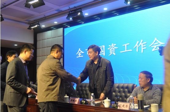 正风肃纪不松懈  纠治“四风”再出发