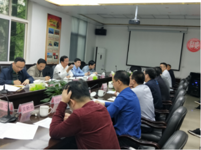 市委组织部副部长周琪一行到董家塅街道调研社区办公用房情况