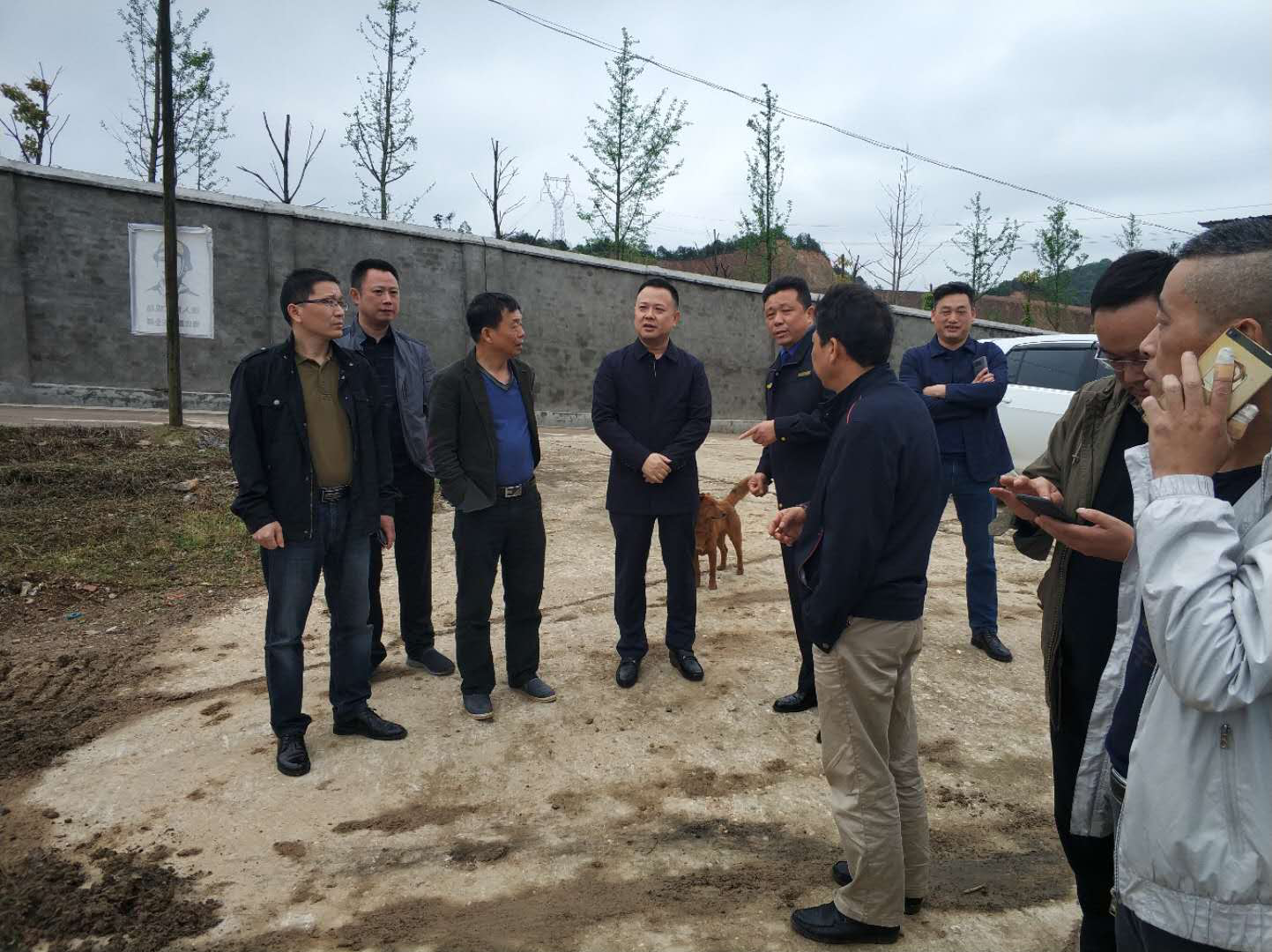 李晓彤局长一行督查垃圾场应急处置项目、餐厨项目