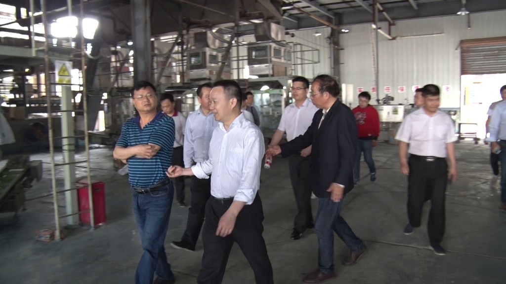 何朝晖来株洲县开展项目建设和安全生产检查