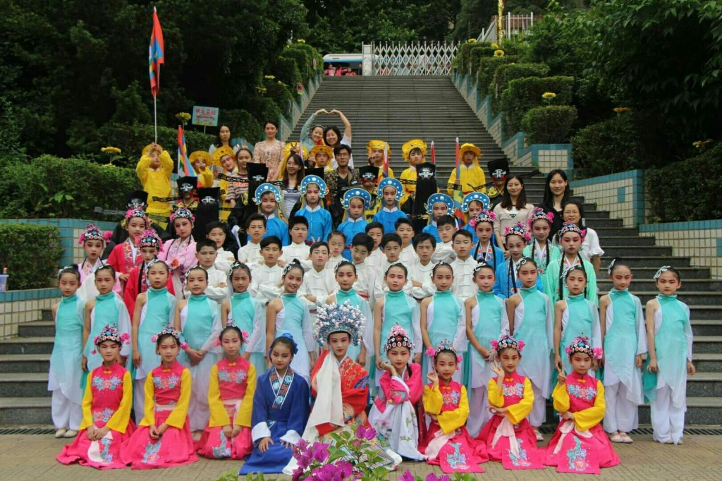高家坳小学京剧节目《梨园颂》喜获湖南省"银花奖"