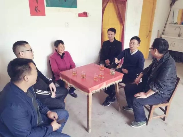 区人大常委会主任肖支前赴炎陵县开展扶贫帮扶活动