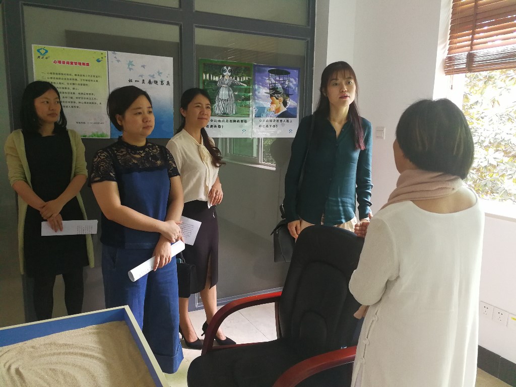 省妇联调研“等等吧”天元区婚调委工作室