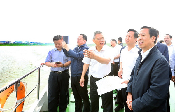 湖南省总河长巡河 要确保一湖清水入长江