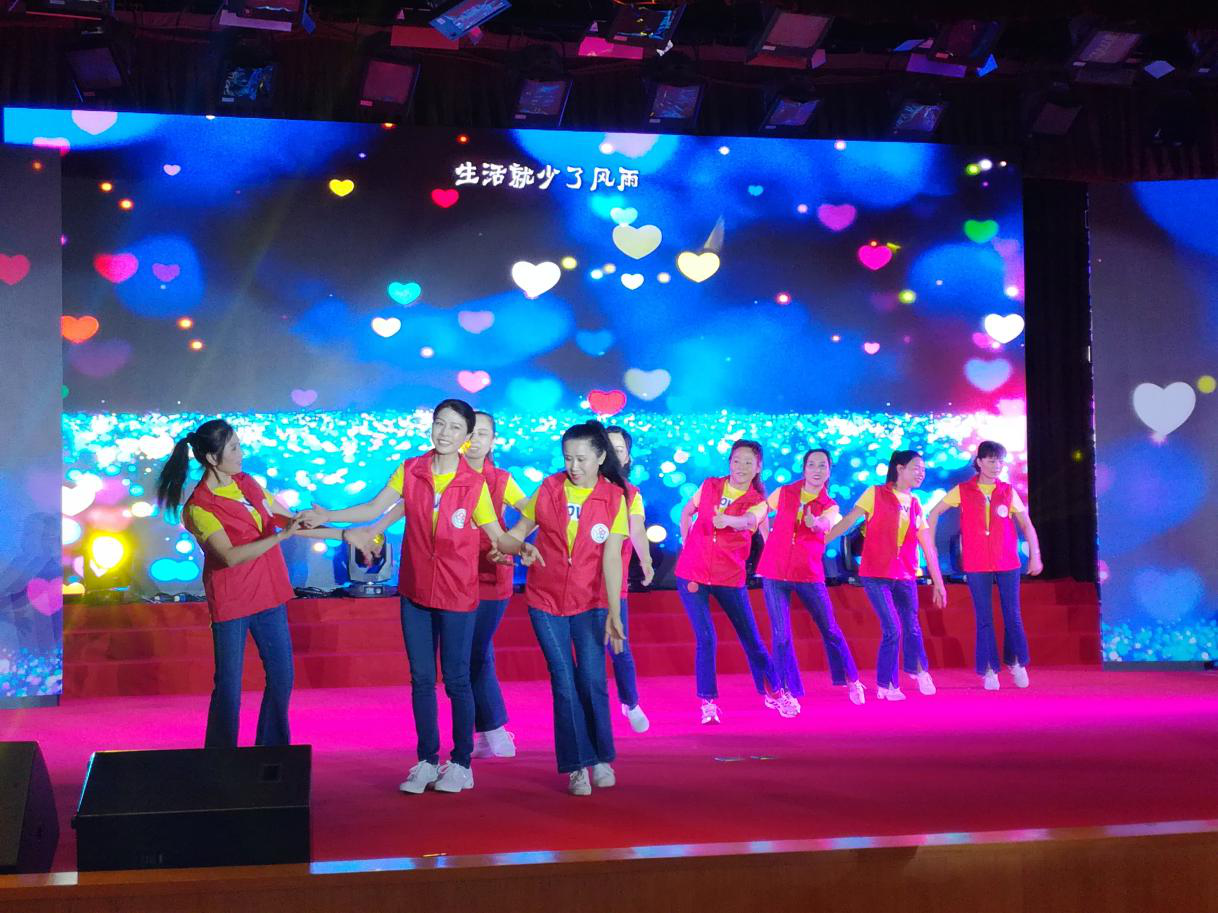 我区文化志愿服务团队参与2018“新时代最美芦淞人”颁奖典礼