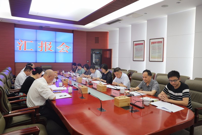 市人大常委会副主任冯建湘带队到我局调研指导工作