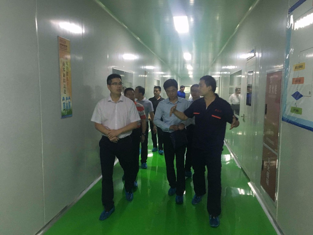 武挪强率队在四川考察新能源汽车项目