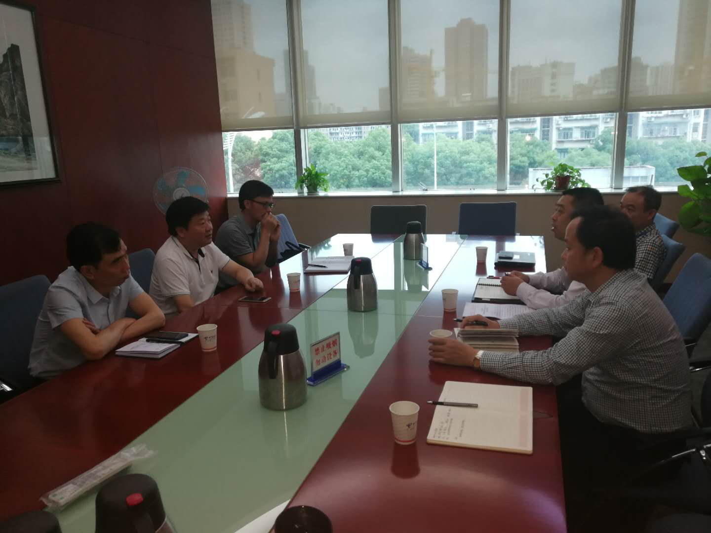 李子善率队与中国电信湖南分公司 对接洽谈互联网金融产业发展