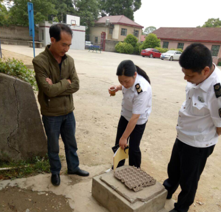 区卫计监督执法局开展农村学校生活饮用水安全专项检查