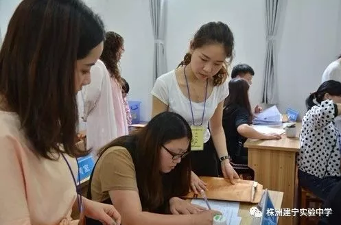 建宁实验中学：中考首日井然有序