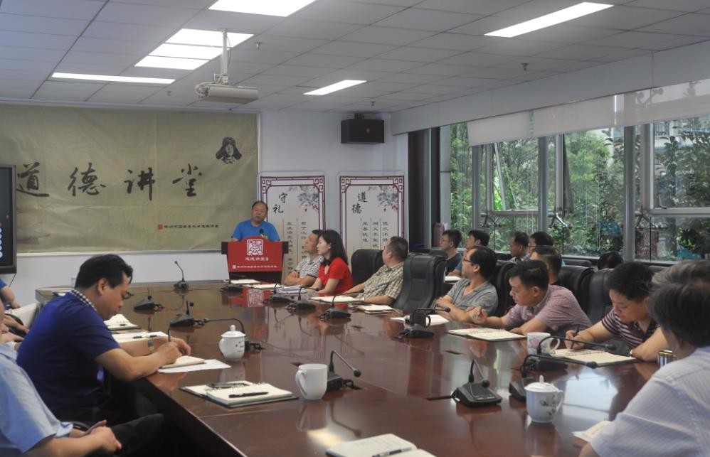 市国资委道德讲堂邀请2018年 “助人为乐”类中国好人易海明宣讲