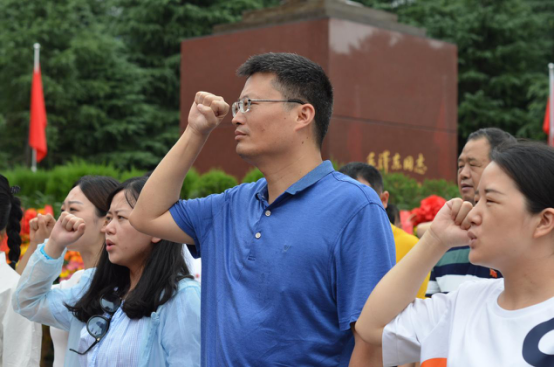 不忘初心，牢记使命 ——记尚格小学党支部7月主题党日活动