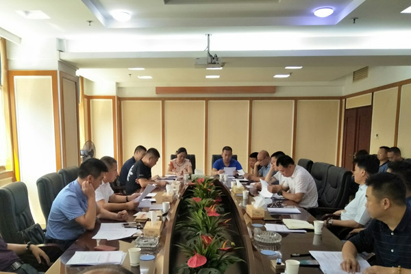 抓紧落实、迅速行动，荷塘区召开项目调度会