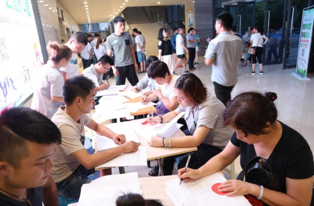 2018年芦淞区“三减三健”健康体重专项行动第二届“健康体态,幸福达人”减重大赛现场报名完美收官